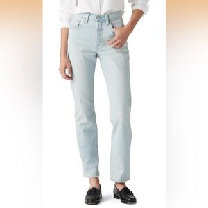 Levi's Women's Straight Leg Jeans - Light Wash Blue